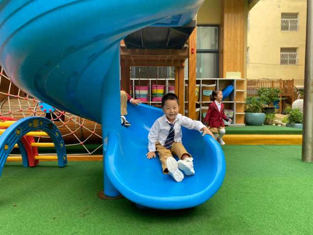 金水一幼中、大班开学第一天掠影