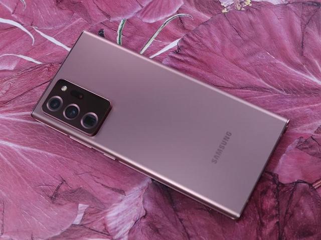 贵有贵的道理！目前这4部旗舰手机最值得考虑，几乎没有短板