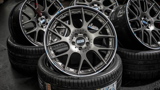 图文 轮毂怎么选你知道吗 改装车 轮毂的这些种类你得了解 轮毂的分类有哪几种 Www Fjrhs Com