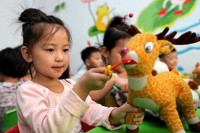 德国父母的“奇葩”教育理念：再富，也要穷着养孩子？