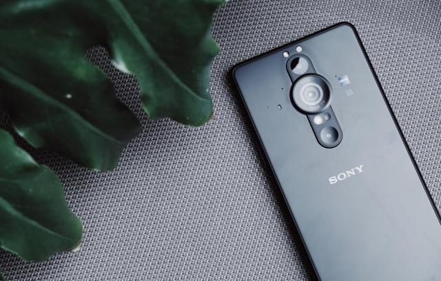 权威数据机构发布手机Q3全球出货量：苹果重回第二，小米下跌一名