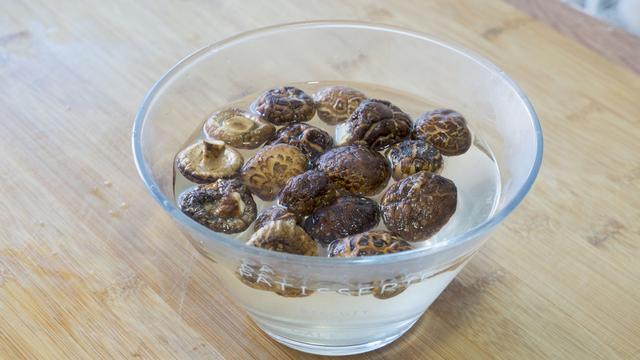 天冷进补，多给孩子吃10道菜，荤素搭配合理，营养全面增强抵抗力