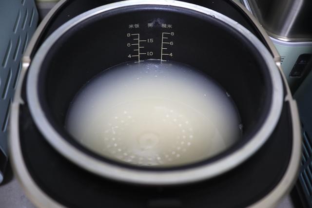 番茄牛肉飯早餐真豪橫，10分鐘輕松搞定，元氣滿滿連午餐都有瞭