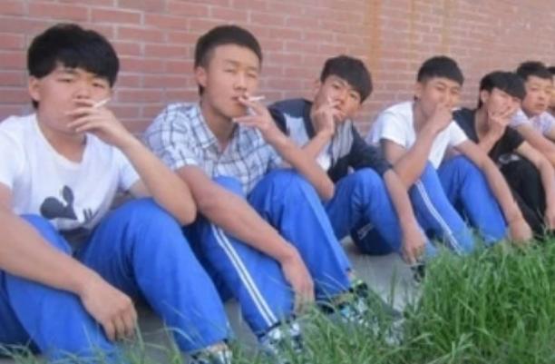 初中生能劝退吗(初中生被劝退标准)