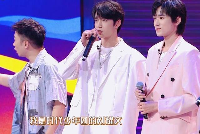 宋亚轩回复粉丝微博私信(宋亚轩回复粉丝微博私信生日祝福)