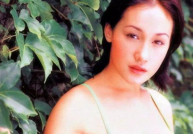 “男神收割机”李美琪，令吴彦祖流泪，让陈冠希难忘，42岁还单身