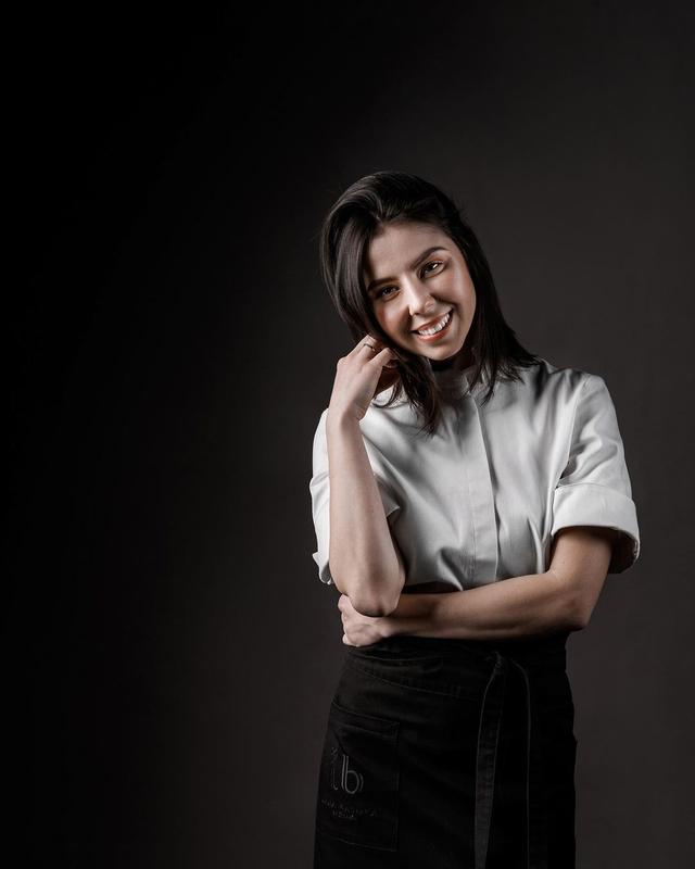 烘培师一个月大概多少钱（烘焙师工资收入怎么样）