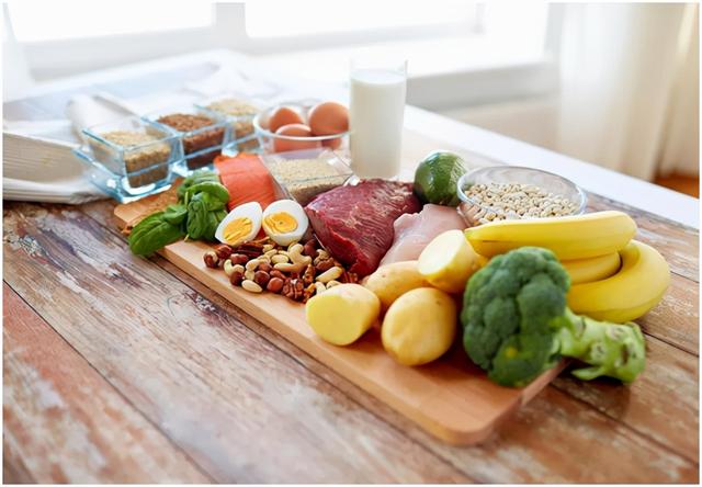 用科学武装健康，用肠胃红绿灯理论武装肠胃