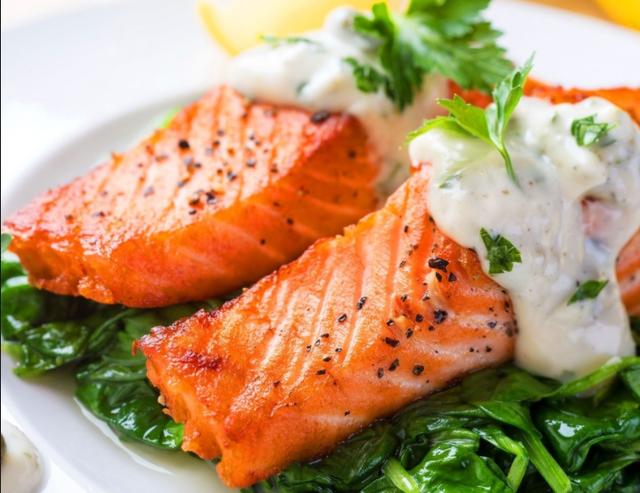 年过50岁会“断崖式”衰老？提醒：5种食物可以多吃，越老越要补