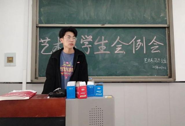 黑龙江高校嚣张查寝后续，主播自爆当事人身份，吐槽拍摄者有心眼