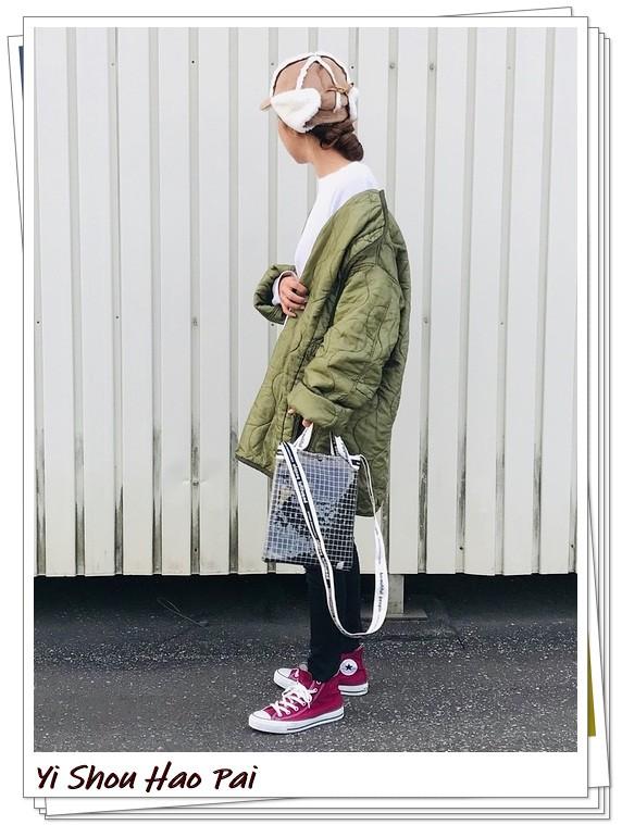 红鞋子搭配什么裤子好看（红色匡威鞋的秋冬穿搭27例）