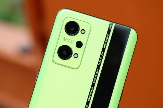 一部手机能流畅用三年是奢望？大错特错，这4款还能坚持更久