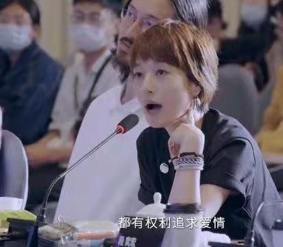 马伊琍：爱情婚姻都有泪，离婚后活成大女主，让文章姚笛后悔