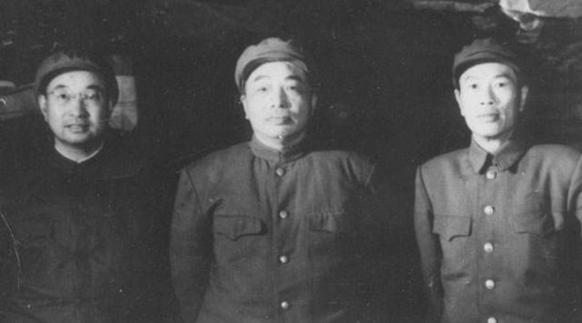 抗美援朝时，彭德怀每遇到难题，就大喊一声：快将小诸葛喊来帮我
