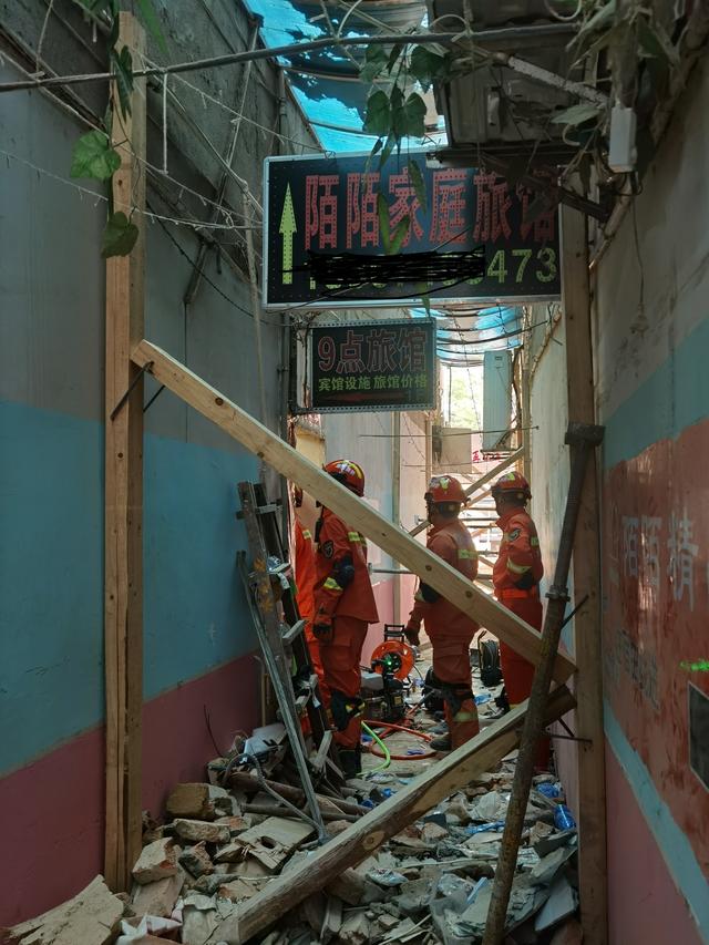 长沙望城48小时救援直击：不惜代价，争分夺秒，搜救