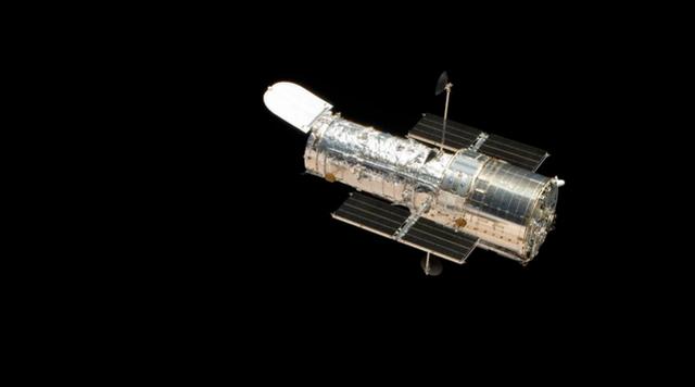 已运行超过10亿秒！哈勃曾发现“星际大战”遗迹：星系被打出巨洞