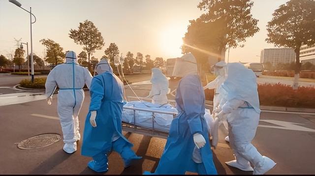 徐吉军：面对全球618万人死亡，“动态清零”是最大的担当
