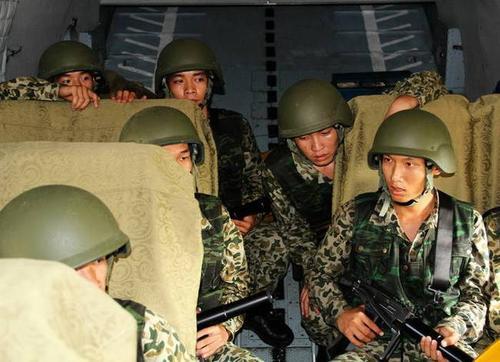 84年，我军干部在前线被越军特种兵军截杀，以1敌4身中十多刀牺牲