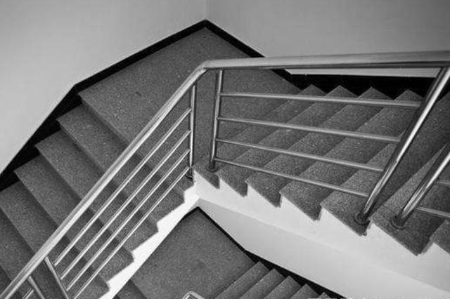 三五年后，“楼梯房”与“电梯房”哪种更值钱？有分析结果了