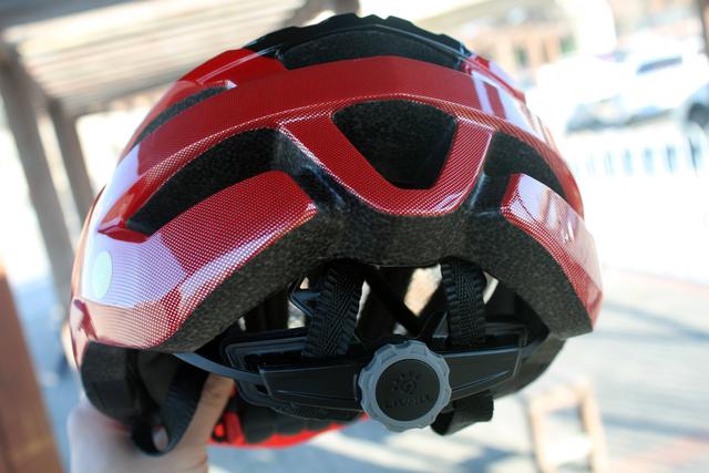 Helmetphone智能头盔：科技加持，安全骑行