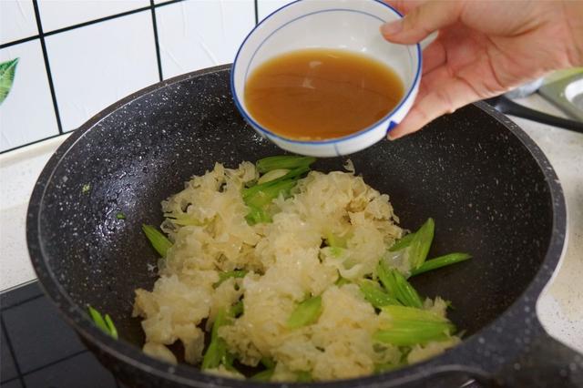 春天，建议中老年人：多吃10种“天然高叶酸”食材，早吃早受益