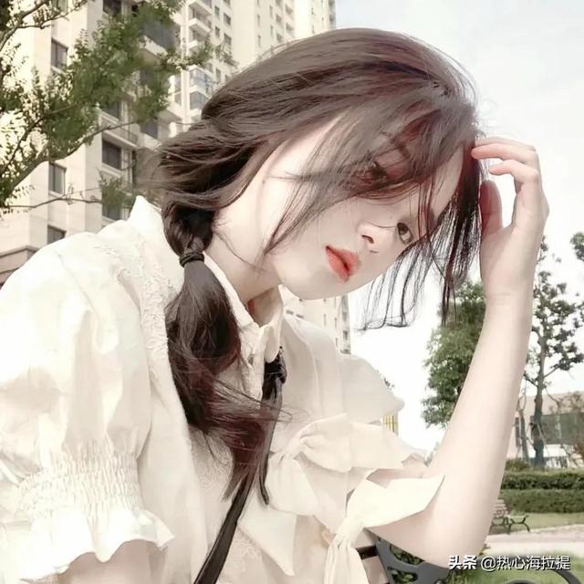 人的一生就像一篇文章，只有经过多次精心修改，才能不断完善