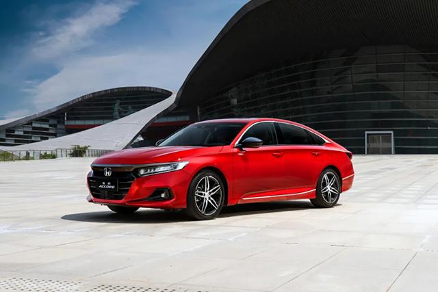 汽车人 再看十代雅阁 年轻人的第一辆中高级车 新闻时间