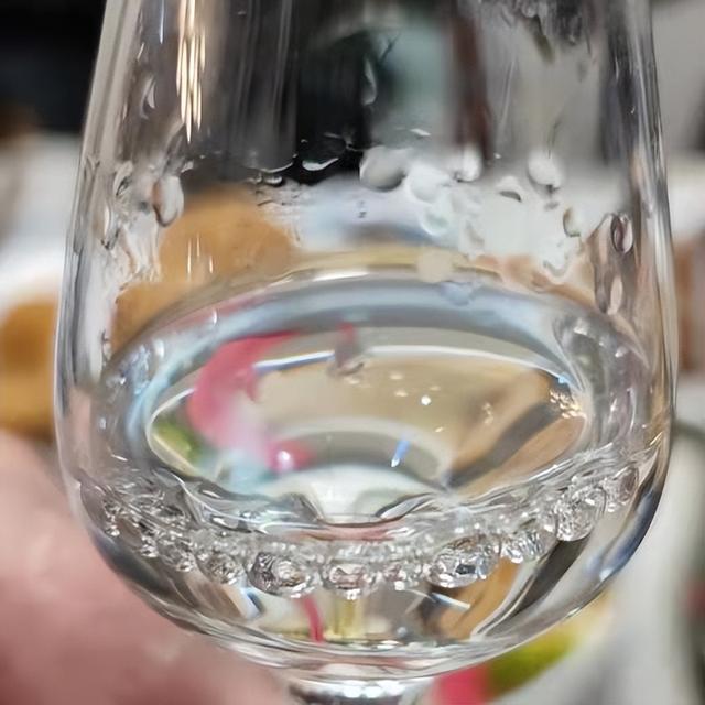 喝完酒口干、头疼，不是你酒量差，而是你喝的酒太差
