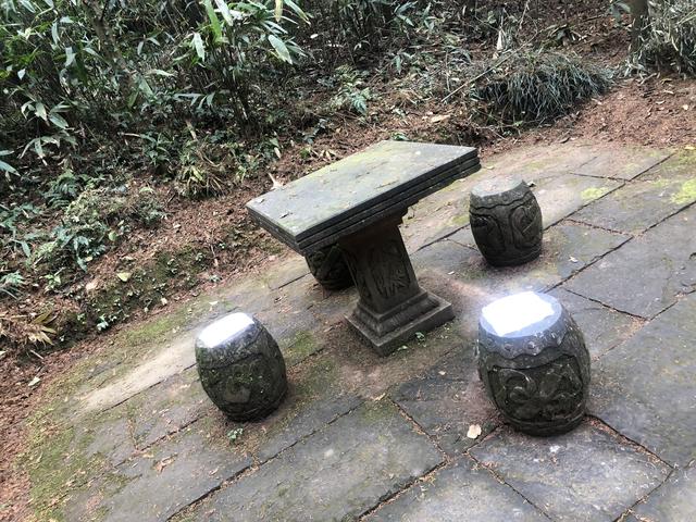 一不小心又成了夜遊~周末街子古鎮康道徒步到光嚴禅院~腳都走麻了