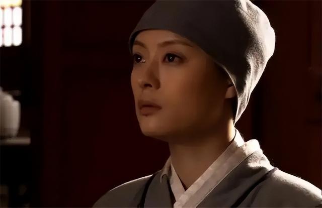 仁义师太绝食7日圆寂，坐缸3年肉身不腐，女性特征消失