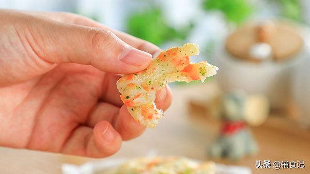 不想以后喂饭累死，3岁前父母得先忍忍忍