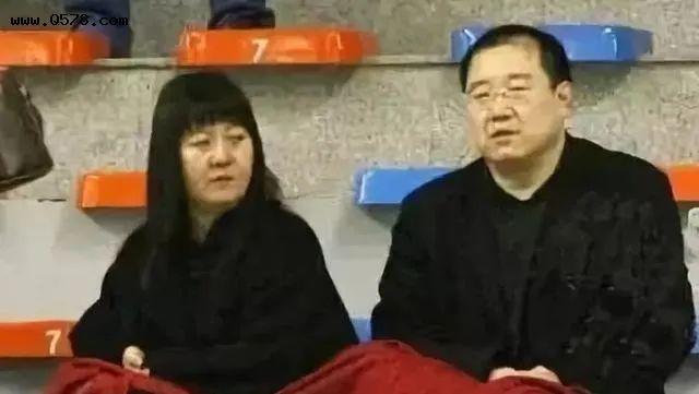 英如镝：我爸是英达，我哥是巴图，我在拥有父爱的环境中成长