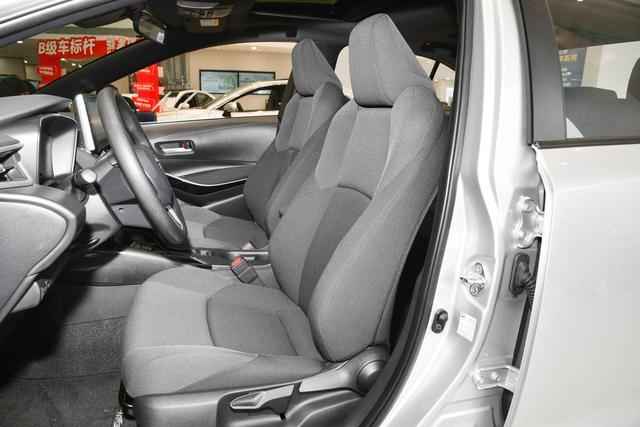 同样都是混合动力，丰田雷凌油电混合版与秦PLUS DM-i谁更强？