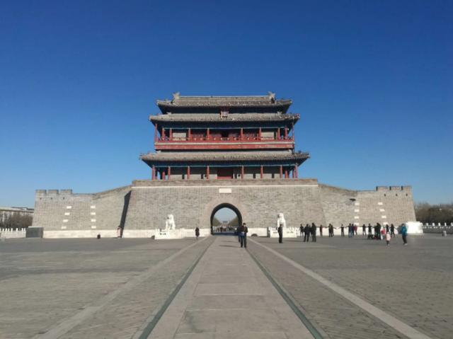 郭沫若坚持拆掉北京古城墙，林徽因反对撂狠话，多年后完全说中