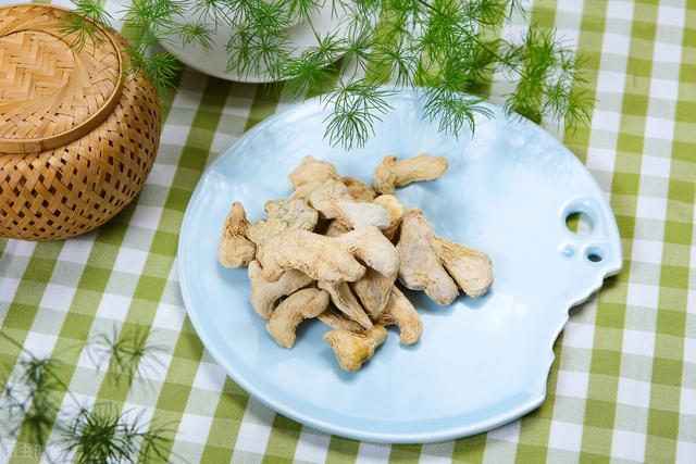 阳气不足，五脏虚寒，手凉脚凉，如何长养阳气？一味中药解救您