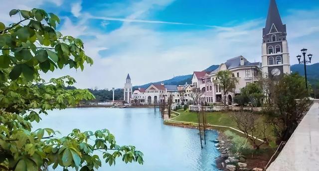 廣東走紅一景區，建造前後花費達300億，你會來這裏嗎？