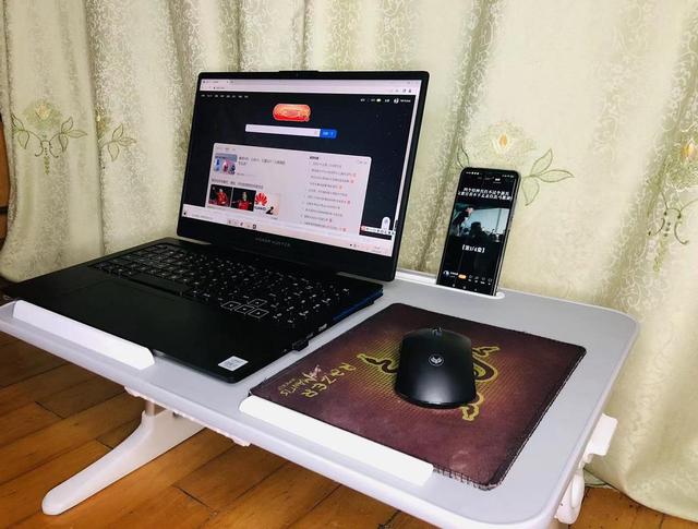 床上笔记本电脑桌(床上笔记本电脑桌推荐)