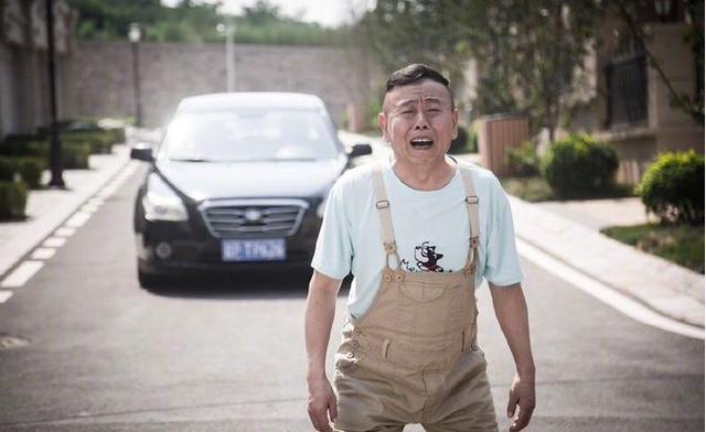 潘长江背后的野蛮生意：利润高得离谱