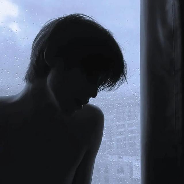 [微信智多星多少钱]，微信男生名字帅气冷酷