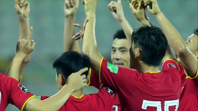 国足1-1沙特背后：逼平不仅靠运气，李霄鹏3次换人喜忧参半