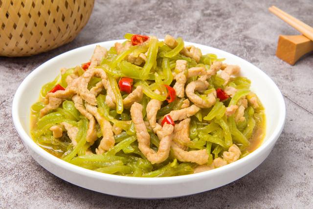 家有孩子，多做这6道“应季菜”，营养均衡合理搭配，次次都光盘