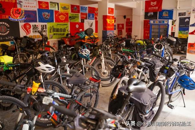 在海拔5000米的高海拔，騎自行車是啥感受？高原缺氧不缺精神