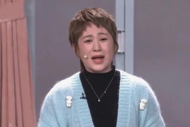 春晚明星5大搞笑瞬间：马丽把艾伦叫成大春，撒贝宁说错广告主名