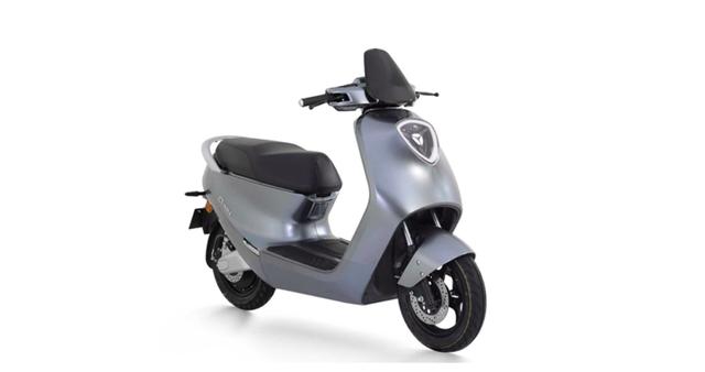 最高时速100km/h，搭载6KW高速电机，2款高性能的电摩来了