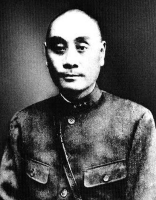 他被自己的学生出卖，临死前的遗言：棺材竖着下葬，死也要站着