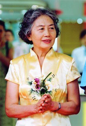 1973年张玉凤生娃，因孩子不想回中南海工作，毛主席：你早点回来