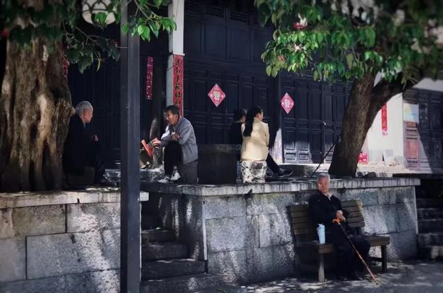 不用出遠門！貴州有個秘境溫泉，滿滿東南亞風情