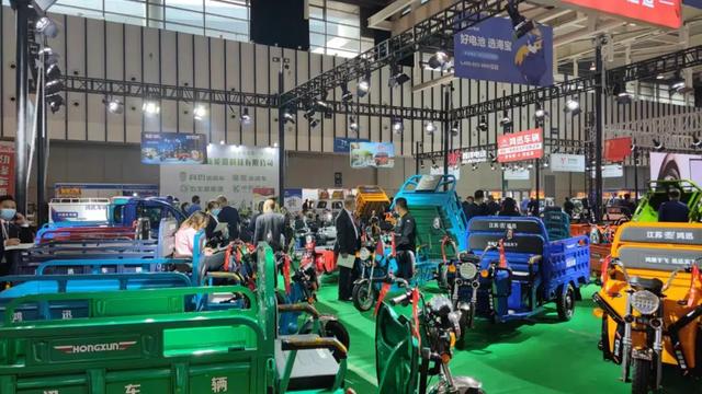 能上牌、拉得重的三轮车，宗申、五羊、金彭等十大品牌出手了