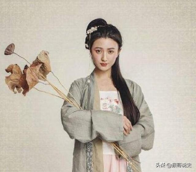 山西小山村中的古寺，裏面有一尊千年女肉身菩薩，還散發著香氣
