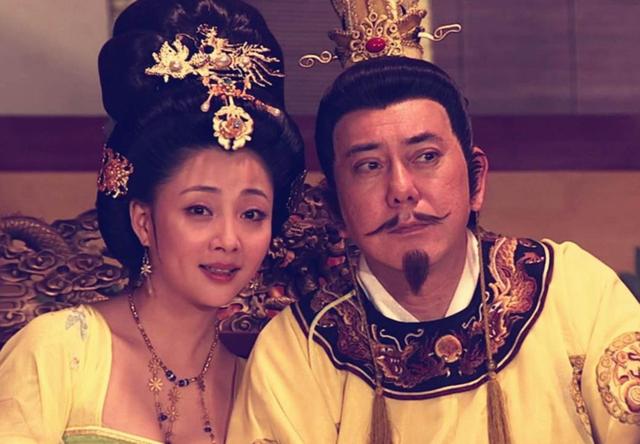 杨贵妃与安禄山互生情愫，怕被发现误打误撞发明一物，至今仍在用